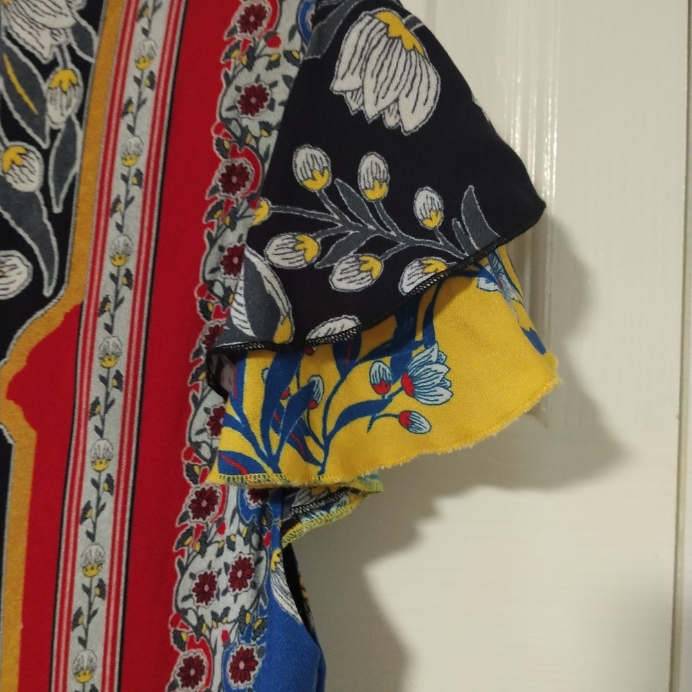 Alice + Olivia Moore Flutter Sleeve Dress - Picture 13 of 16